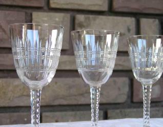 Verre taille baccarat non signe