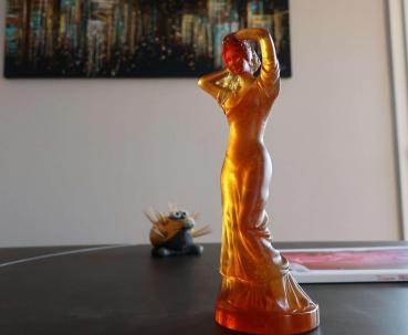 Femme ambre daum athena