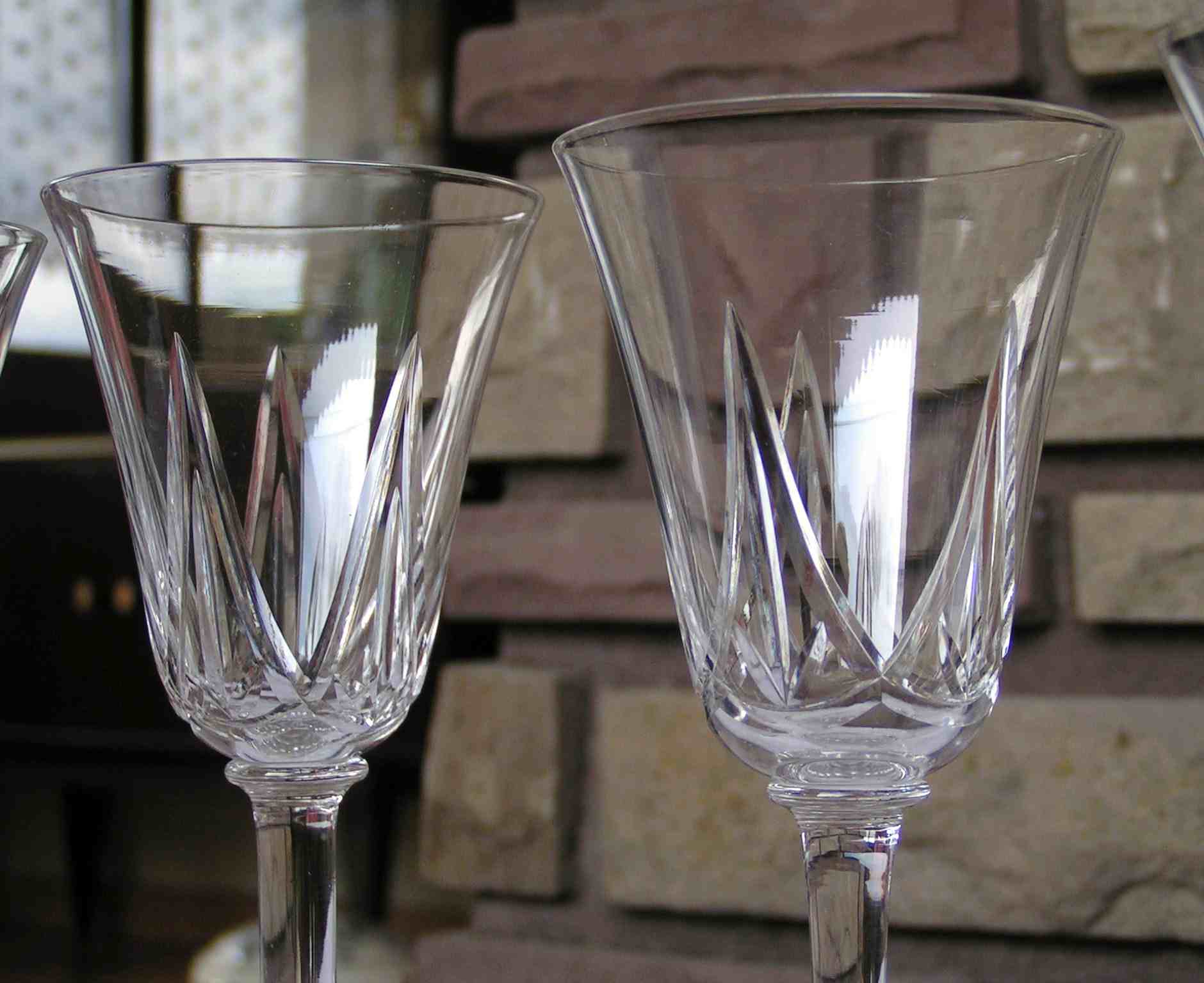  Verres  en cristal  de Saint Louis service Lasalle